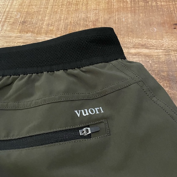 Vuori Agility Shorts - Picture 5 of 5